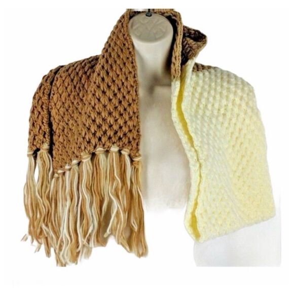 Rampage Chunky Cable Knit Color Block Scarf Tan & Ivory Cream Women’s Size OS - Picture 3 of 3